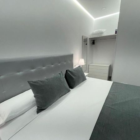 Suara Apartamentos 3 Мадрид Екстериор снимка