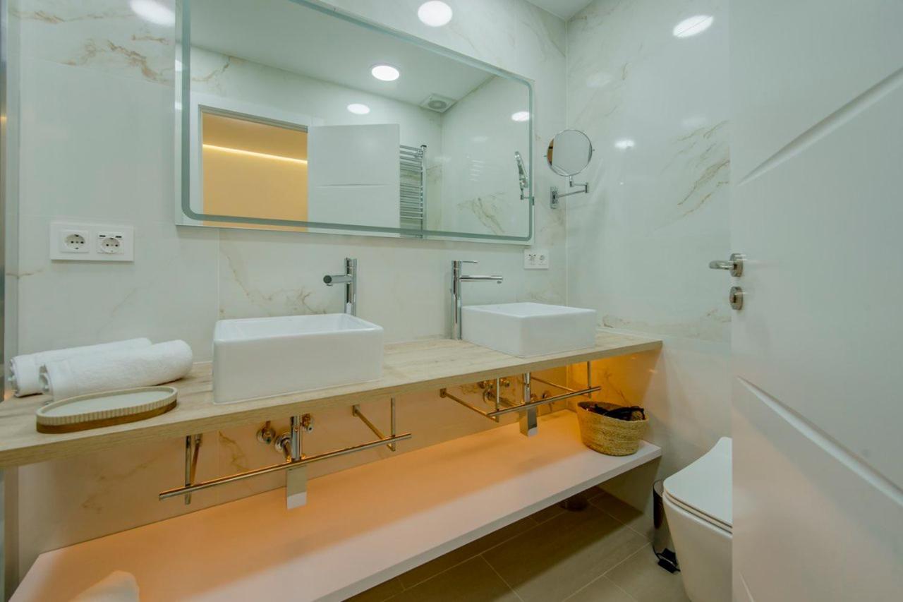 Suara Apartamentos 3 Мадрид Екстериор снимка